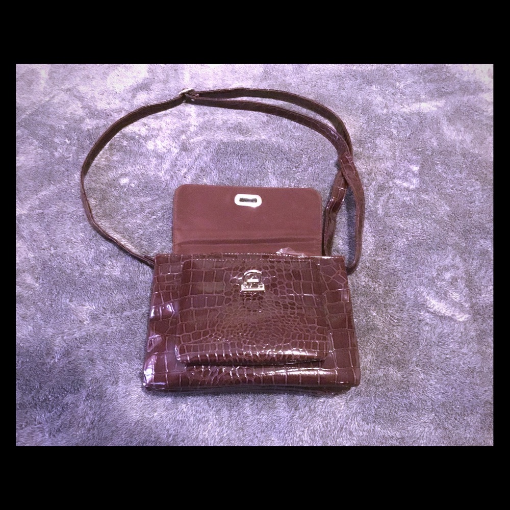 Basic Brown Shoulder Bag - image 2